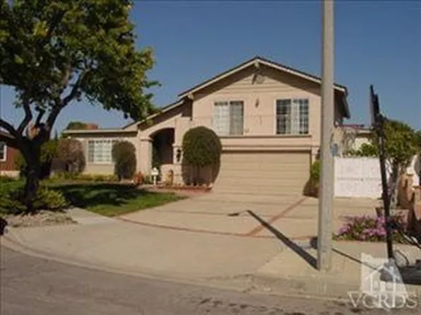 1496 N Julia Ct, Camarillo, CA 93010