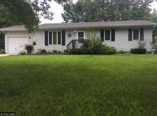 206 Terrace View Dr, Litchfield, MN 55355