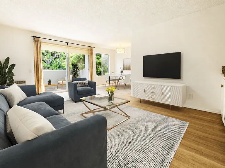 11838 Goshen Ave #7 — Photo 3