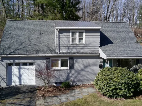 720 Delano Ave, Vestal, NY 13850