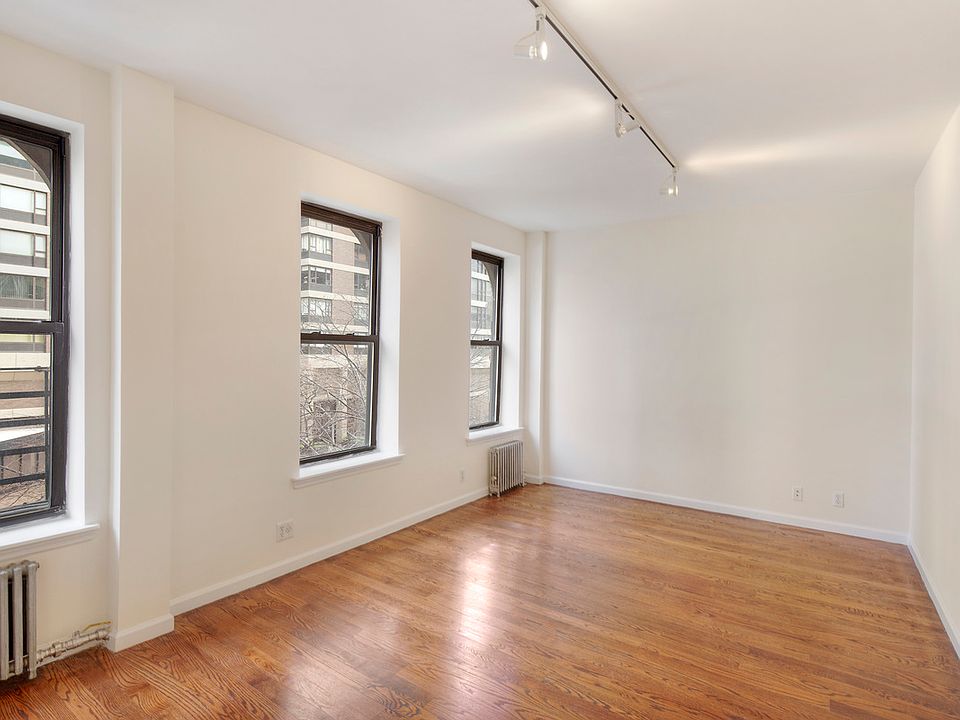 1st image of 422 E 58th St APT 3B