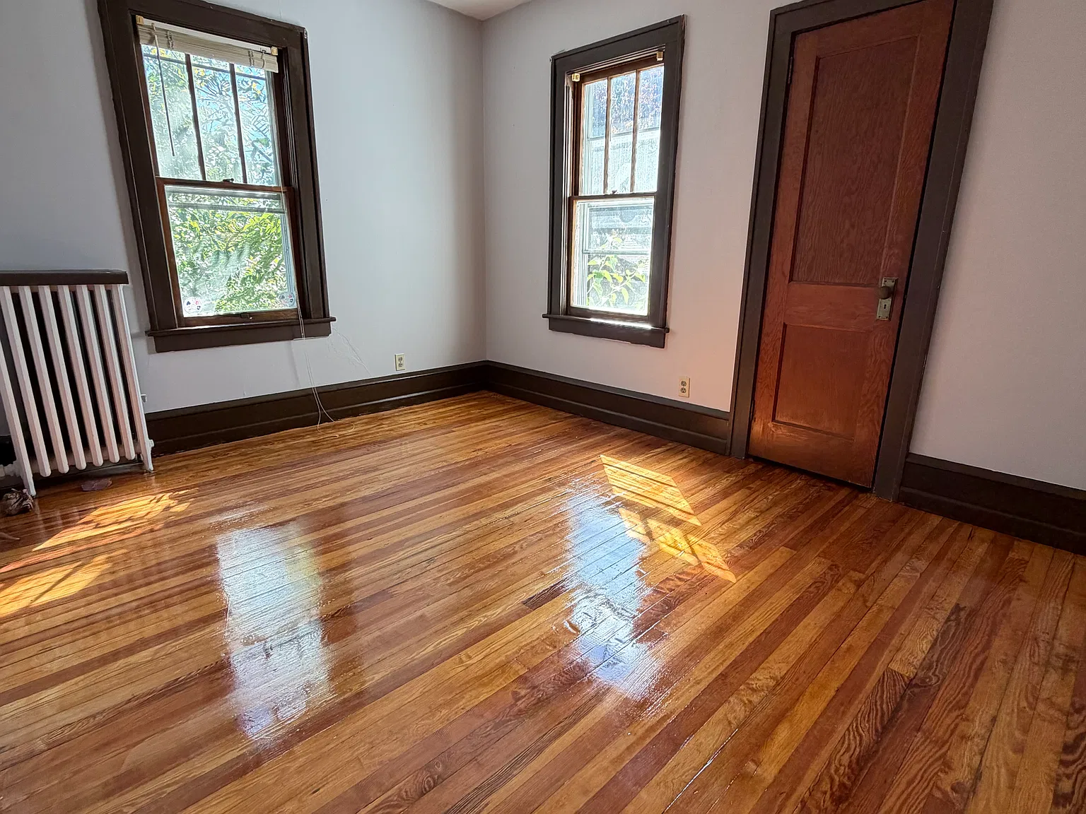 2 bed, 900 sqft, $1,400 — Photo 2