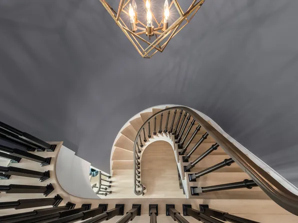 30 Park Place image 16 of 16