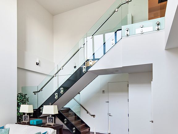 4th image of 321 W 110th St APT 2A