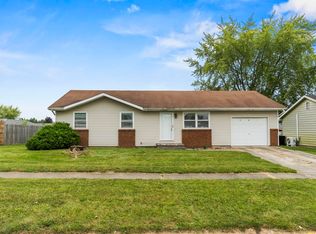 208 W Clark St, Garrett, IN 46738