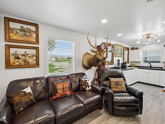 5th image of 111 Mitchell Rd #111