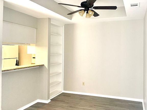 4th image of 5100 Verde Valley Ln APT 275