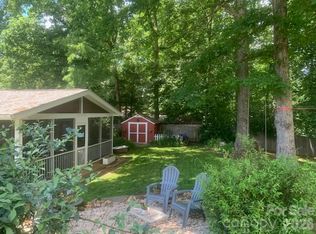 107 High St, Black Mountain, NC 28711