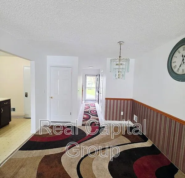 5 Cheryl Ct — Photo 16