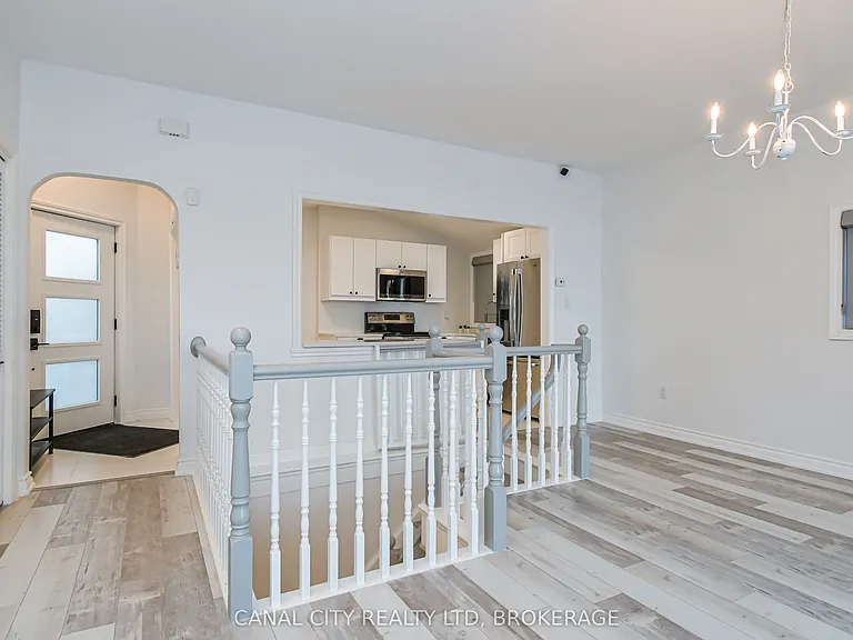 6 Colton Ave — Photo 12