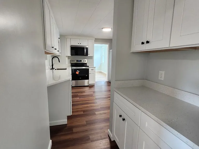63 Main St — Photo 12