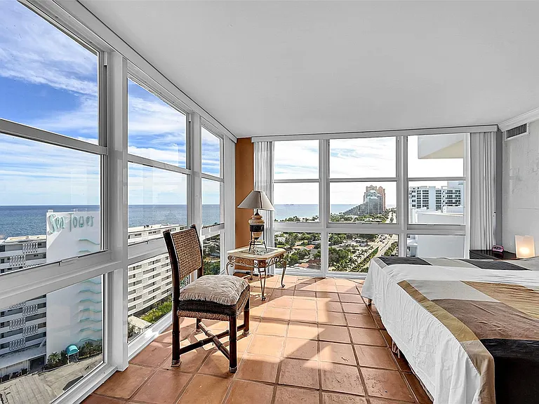 2841 N Ocean Blvd #1801 — Photo 15