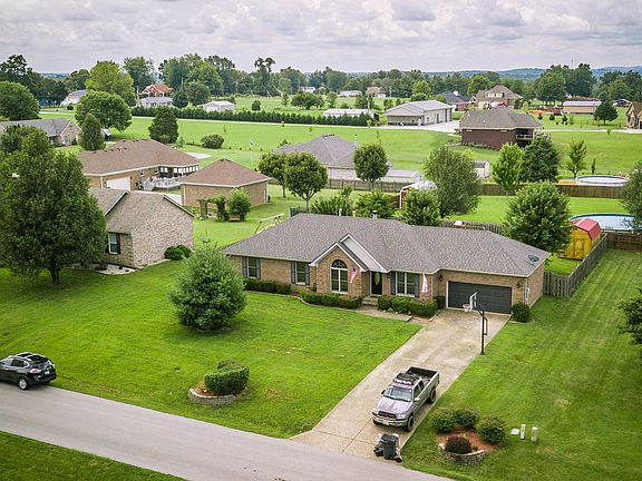 4th image of 442 Keeneland Dr