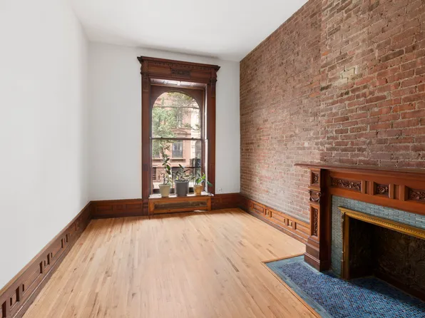 118 West 81st Street image 1 of 6
