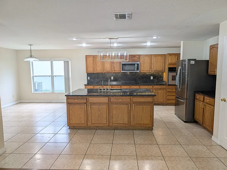 14809 Royal Poinciana Dr — Photo 13