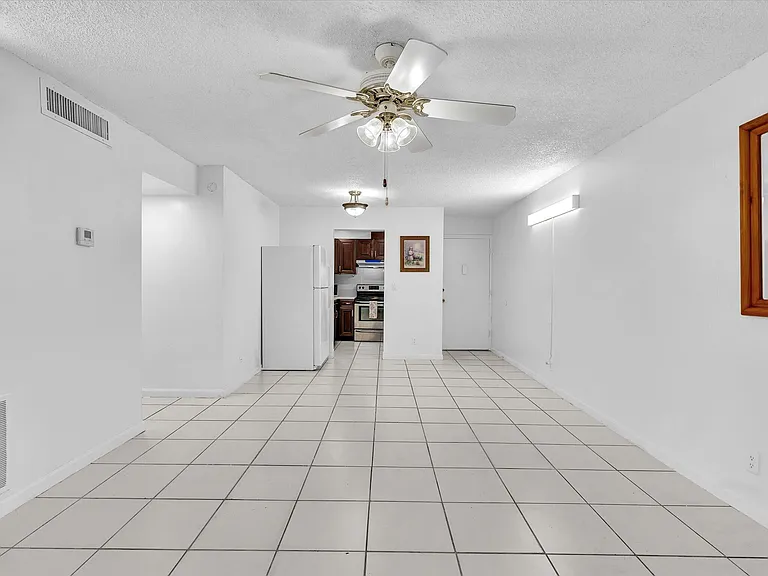 620 NW 13th St #160 — Photo 8