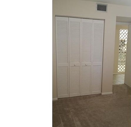 5th image of 713 SW 47th Ter Suite 104