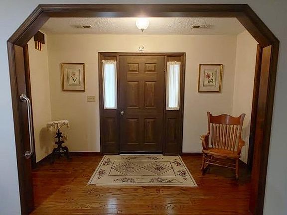 2nd image of 107 Holly Dr