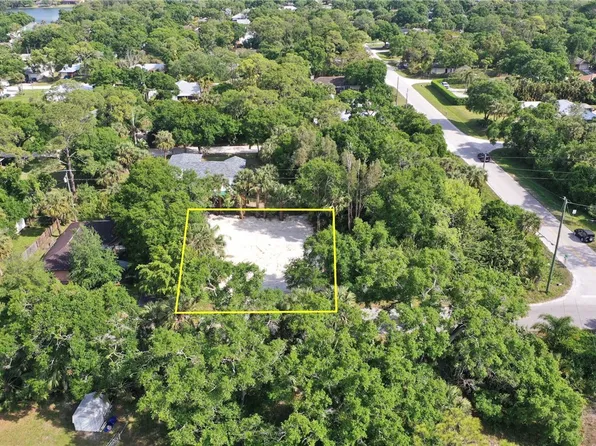 6326 4th St, Vero Beach, FL 32968