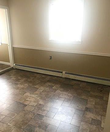 4th image of 25 Hurd Ave