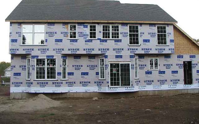 2nd image of 4 GREENFIELD MANOR Road