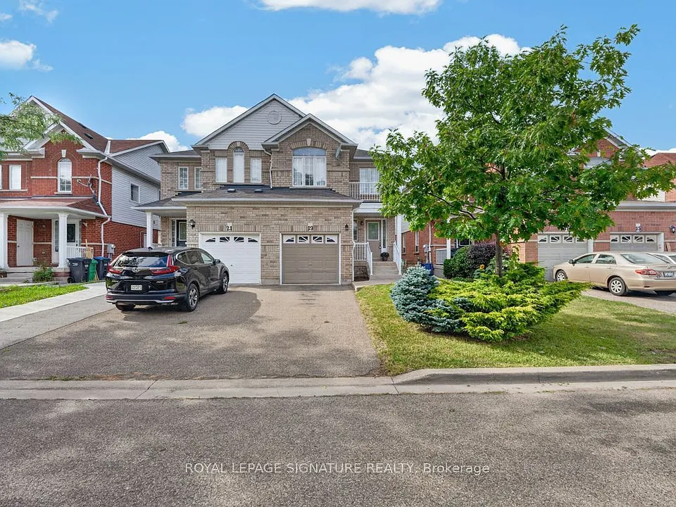 19 Mossgrove Cres