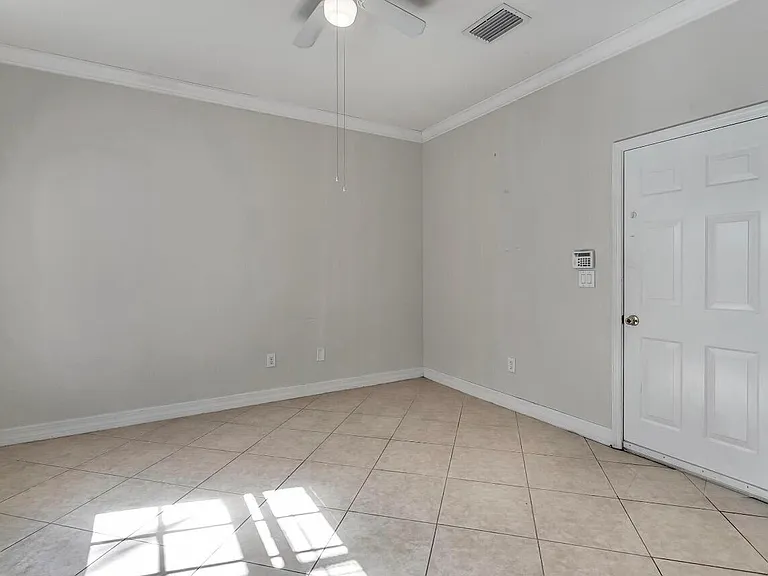 133 Harbors Way — Photo 14