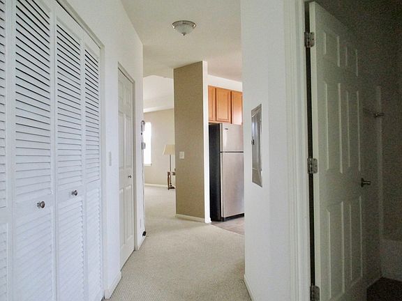 4th image of 1740 White Oak Trl #0