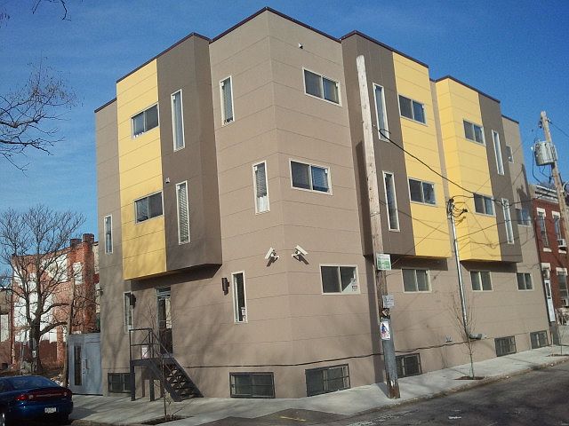1st image of 2200-06 N Sydenham