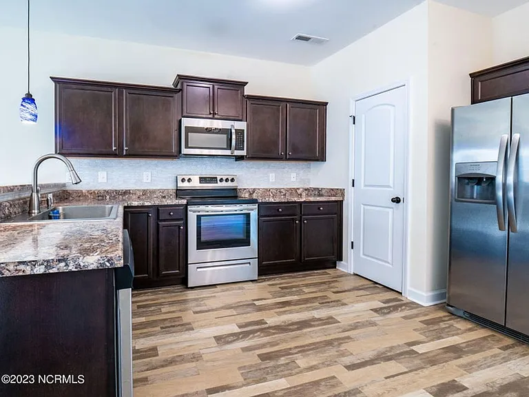 506 Justice Farm Dr — Photo 5