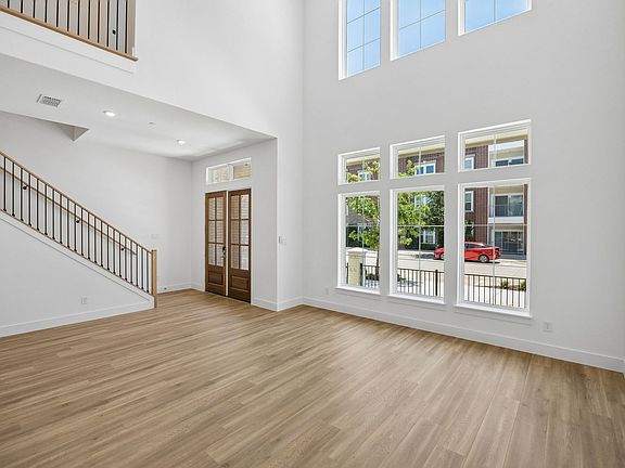5th image of 4476 Burge Ave