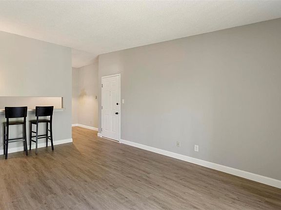 5th image of 3115 Edwards Pl