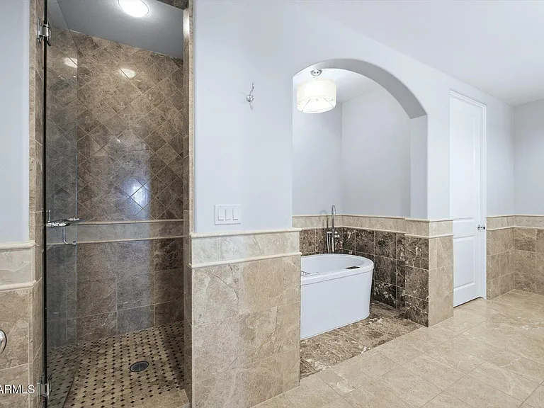 15802 N 71st St #551 — Photo 29