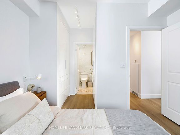 4th image of 18 Yorkville Ave #505