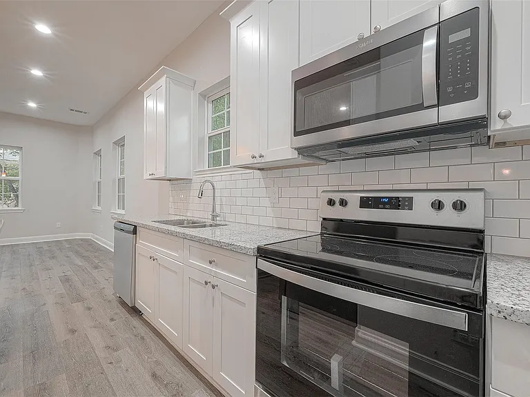 2528 S Texas Ave #A — Photo 22