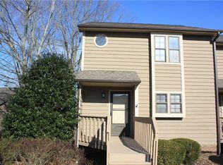 1229 Watermark Ct, High Point, NC 27265