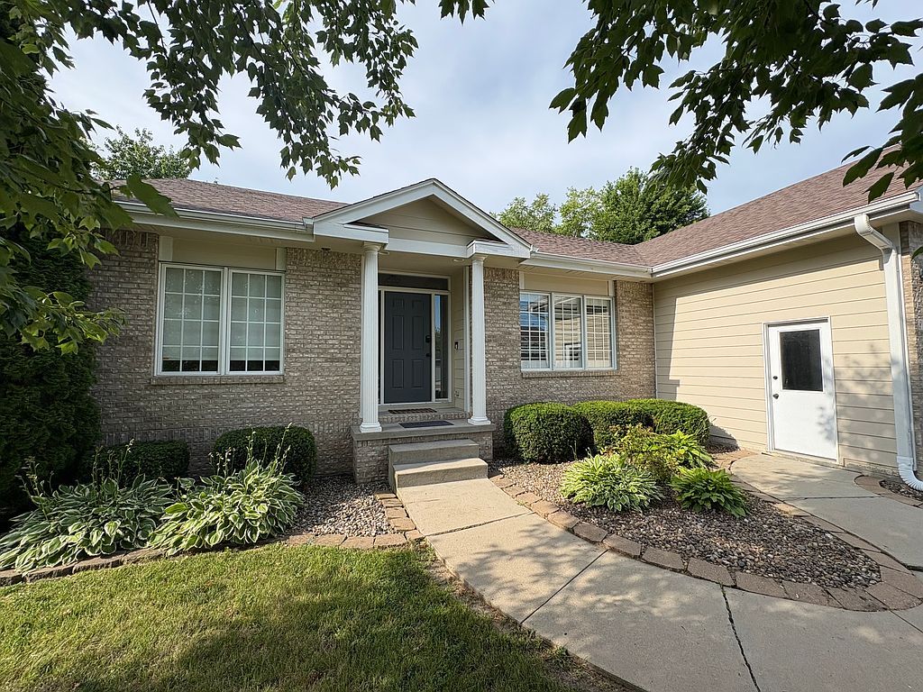 810 William Nowels Cir - Property Image