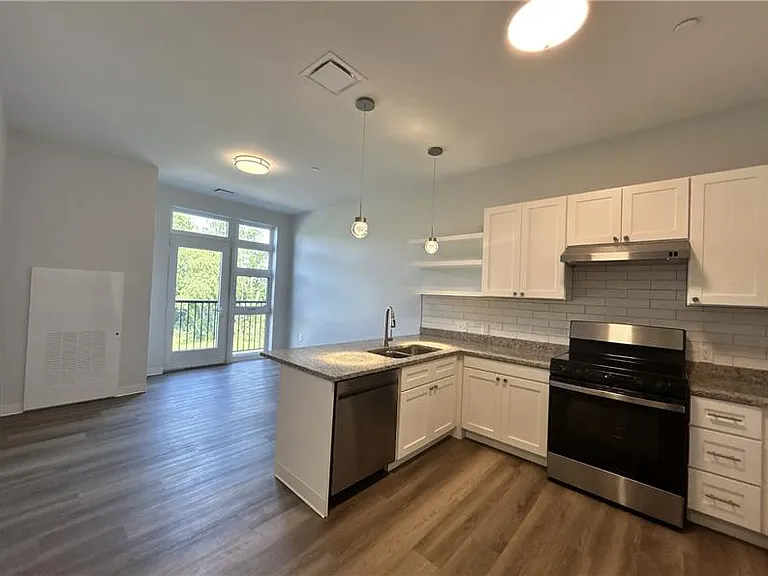 217 Miller Ave — Photo 5