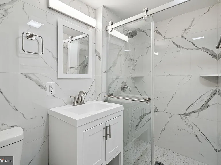 1821 Memphis St #1 — Photo 8