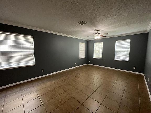 5th image of 9037 Aspen Hollow Pl