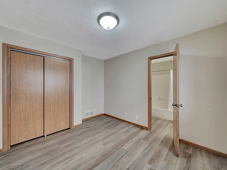 621 N 28th St #2 — Photo 9