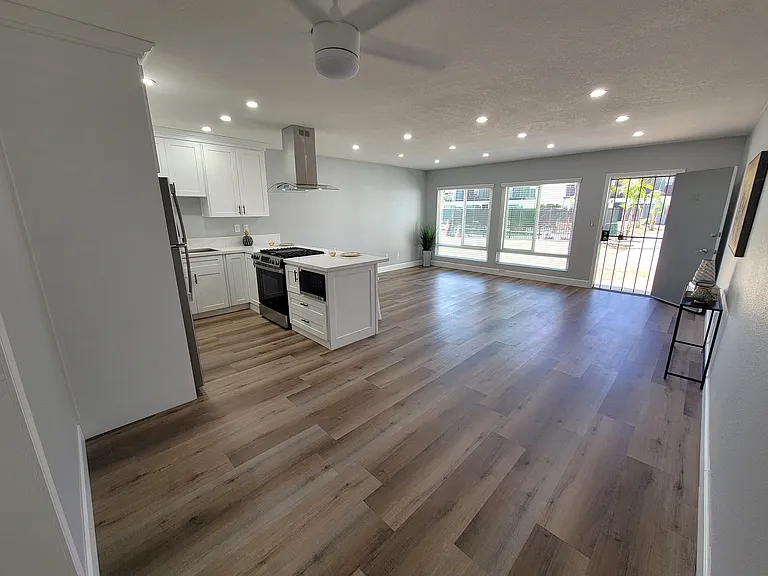 Islandia Apartments — Photo 8