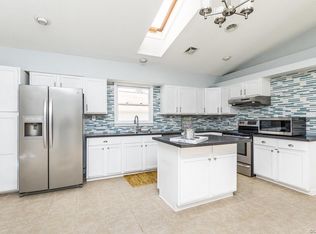 1471 Robindale Rd, North Chesterfield, VA 23235