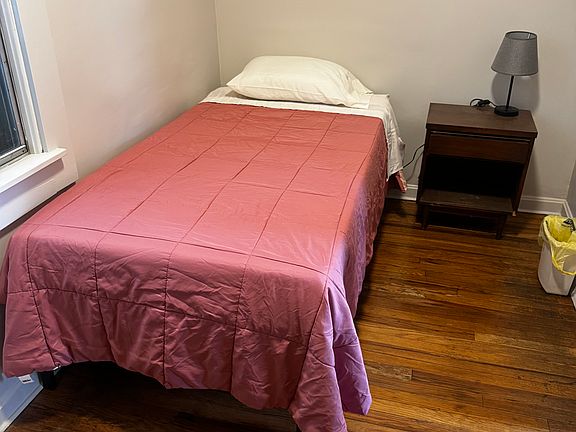 5th image of 3327 W 58th St