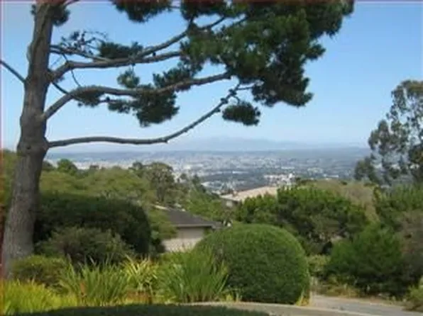 710 Dry Creek Rd, Monterey, CA 93940