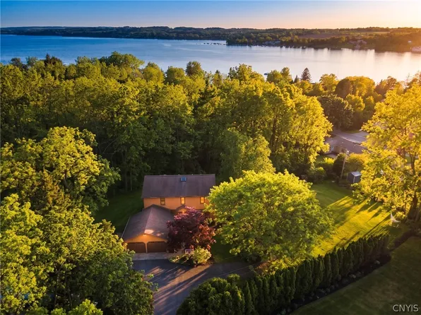6 Woodmere Ter, Skaneateles, NY 13152