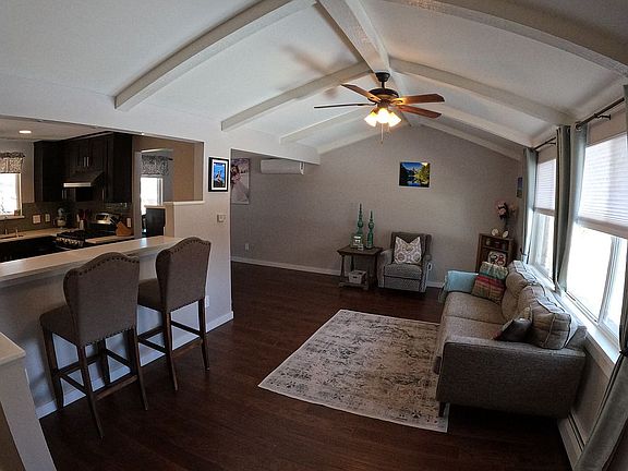 4th image of 2585 Pierson St