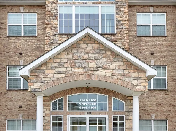8350 Ep True Pkwy Unit 1206, West Des Moines, IA 50266