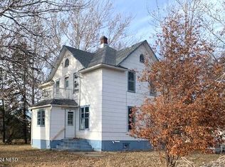 104 W Main St, Warner, SD 57479