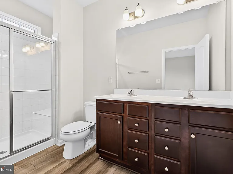 1017 Flester Ln — Photo 23